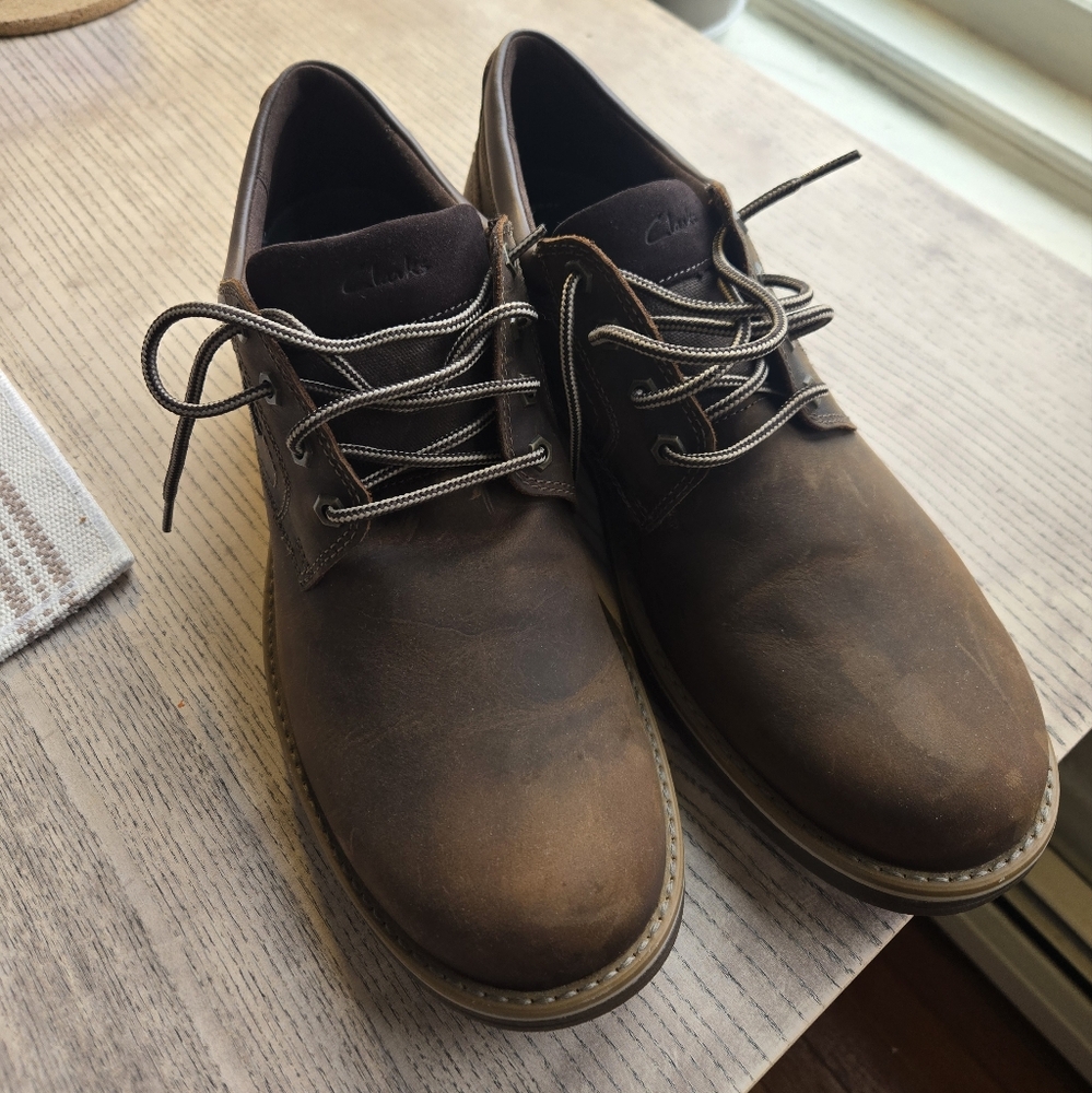 Clarks Men's Brown Leather Shoes